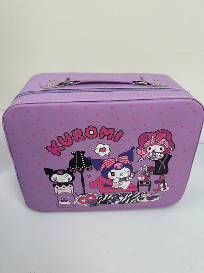 🔥Labubu Cute gift box（1 suitcase + 9 random items）