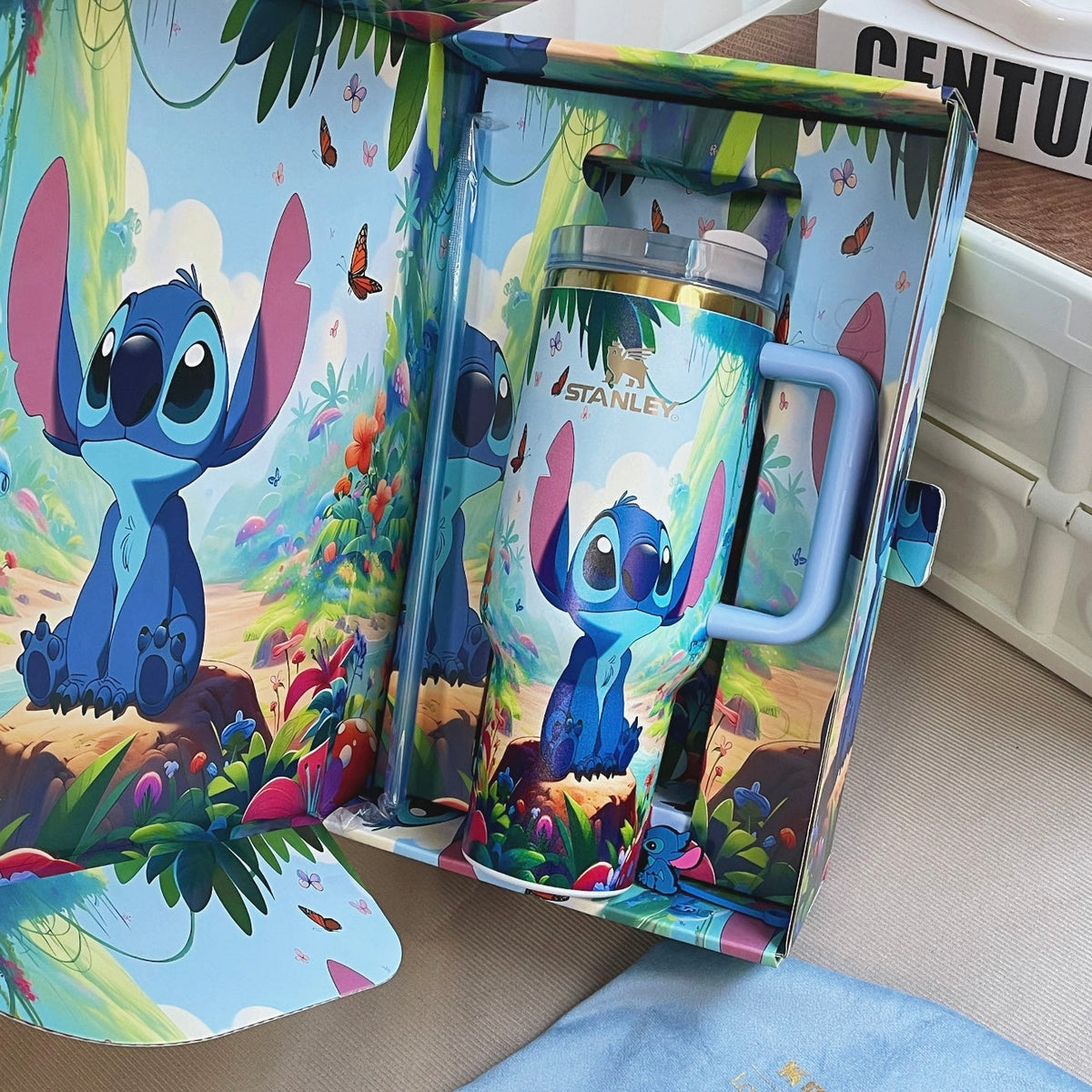 🎁40oz Stitch Tumbler Glow in Dark🔥 with Sraw and Straw Topper