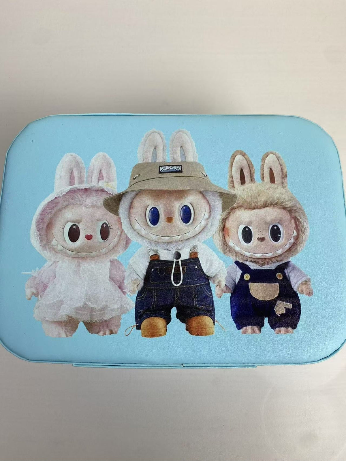 🔥Labubu Cute gift box（1 suitcase + 9 random items）